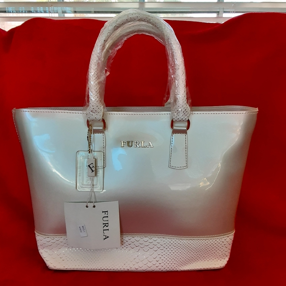 Purse furla